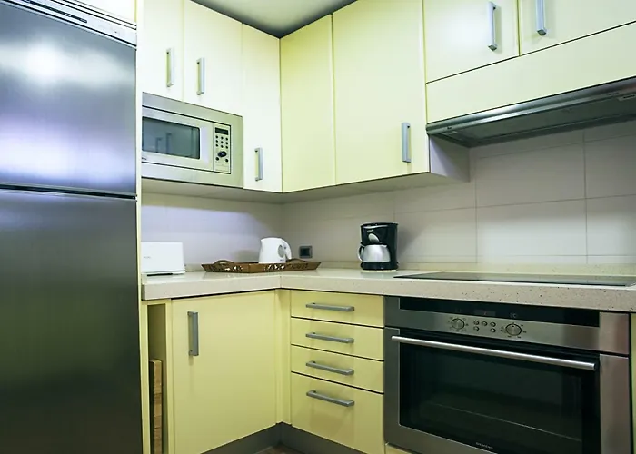 Monko - Amazing Sea Views, Comfortable & Pool O Διαμέρισμα