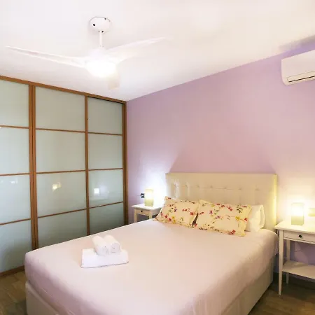 Апартаменти Monko - Amazing Sea Views, Comfortable & Pool O *